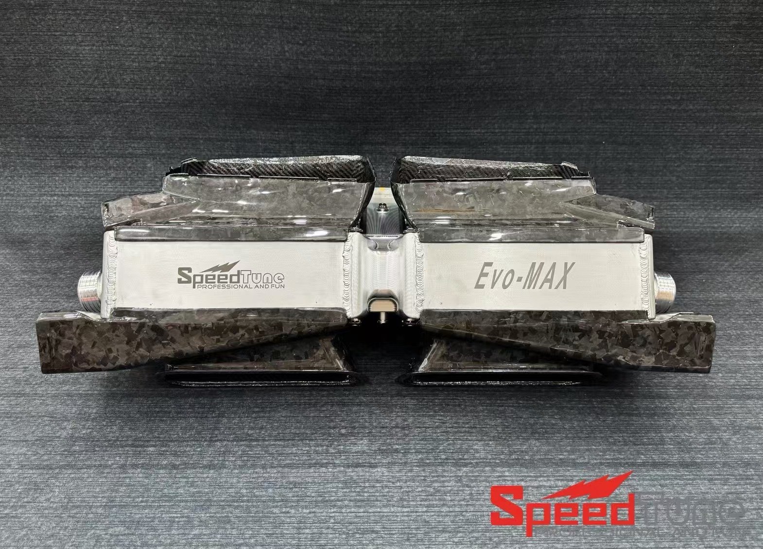 正面：铝制端盖激光刻字 SpeedTune / Evo-MAX