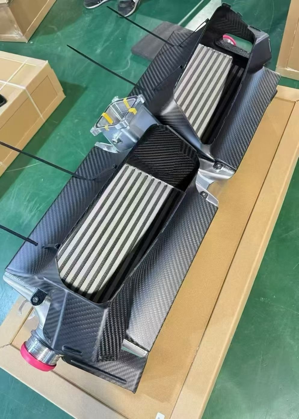 碳纤维导风内部导流槽